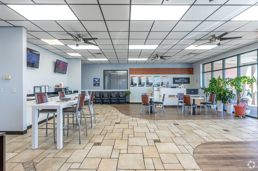 More Photos Of 812 Buford Dr, Lawrenceville Carwash For Sale