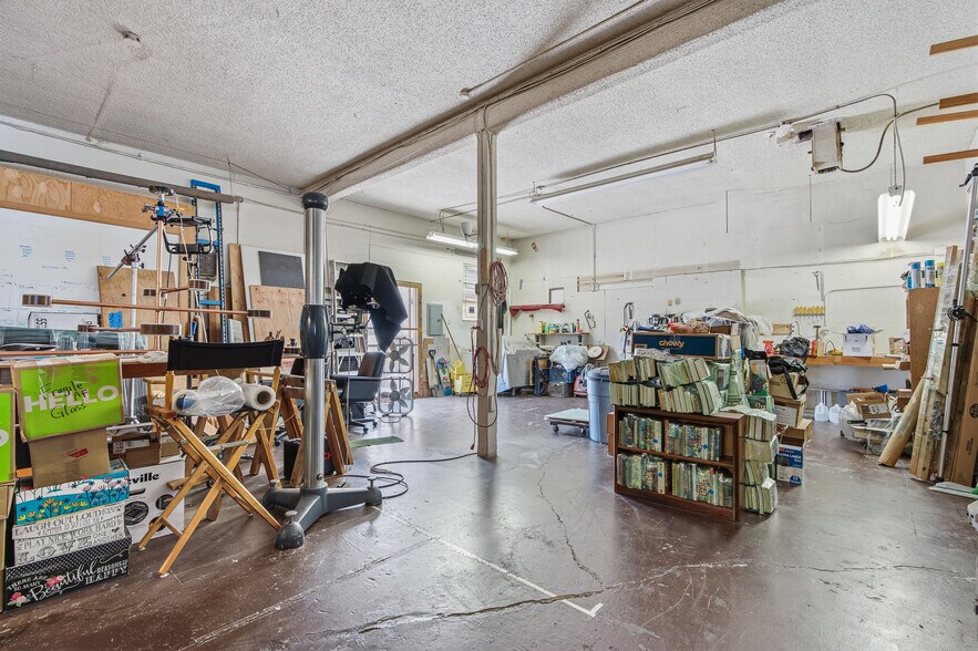 More Photos Of 5390-5396 Alhambra Ave, Los Angeles Light Manufacturing For Sale
