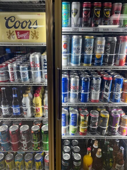 More Photos Of 508 E Poplar St, Harrisburg General Retail For Sale