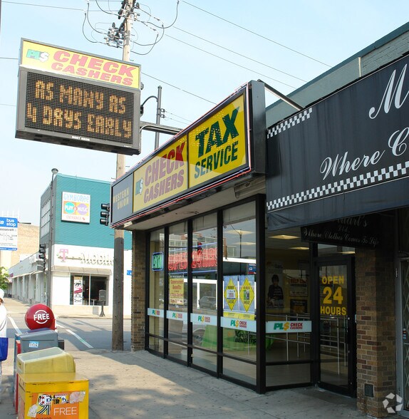More Photos Of 568-570 W Roosevelt Rd, Chicago Storefront For Lease