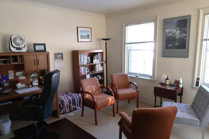 More Photos Of 74 Winthrop St, Augusta Office For Sale