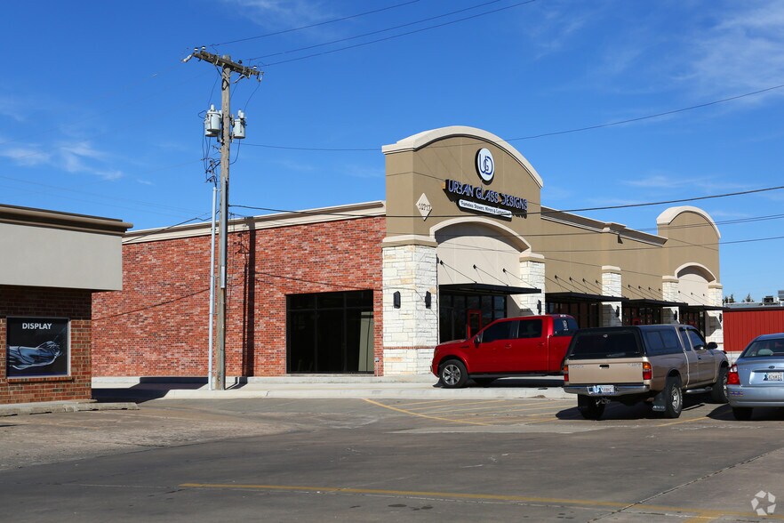 More Photos Of 10717 N May Ave, The Village Storefront For Lease