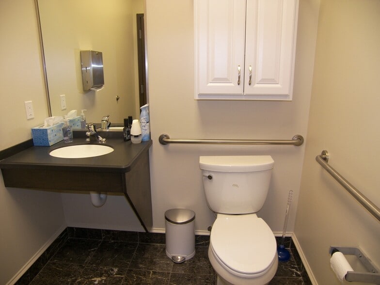 More Photos Of 31320 solon Rd, Solon Office For Sale