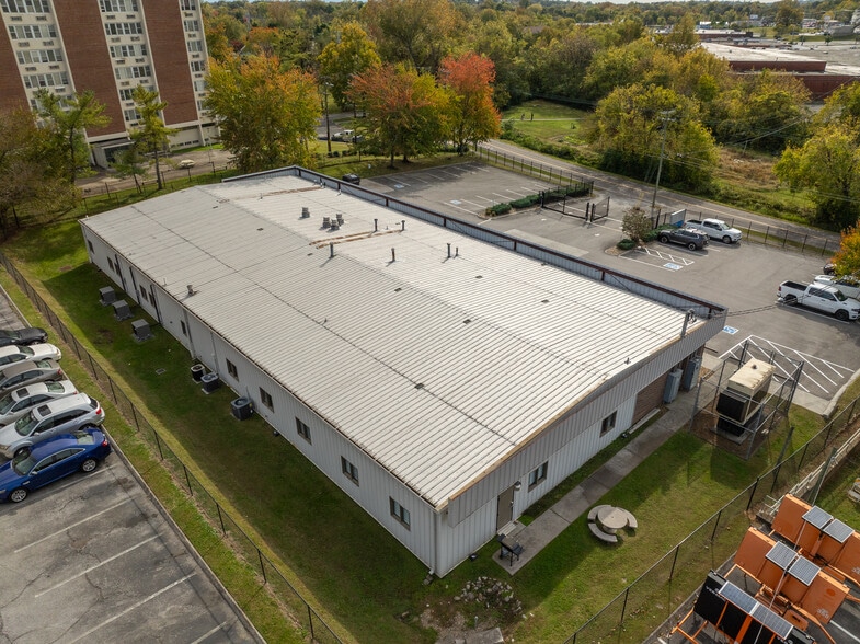 More Photos Of 4440 Walker Blvd, Knoxville Flex For Sale