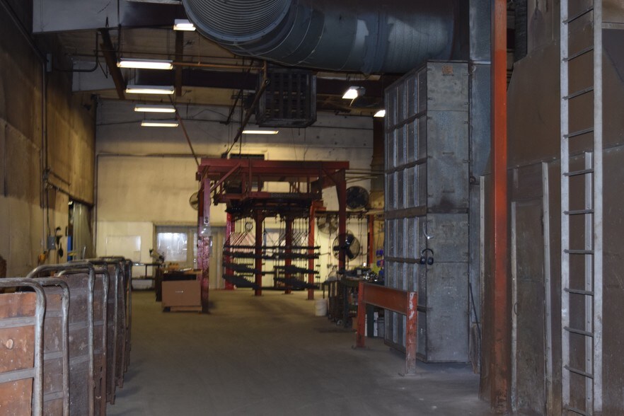 More Photos Of 62 Vermont Castings Way, Bethel Warehouse For Lease