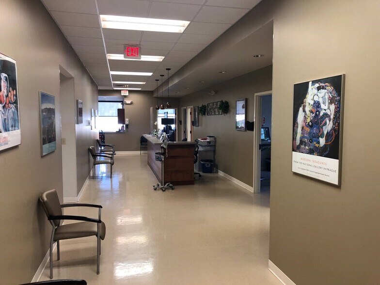 More Photos Of 5175 Morse Rd, Columbus Medical For Lease