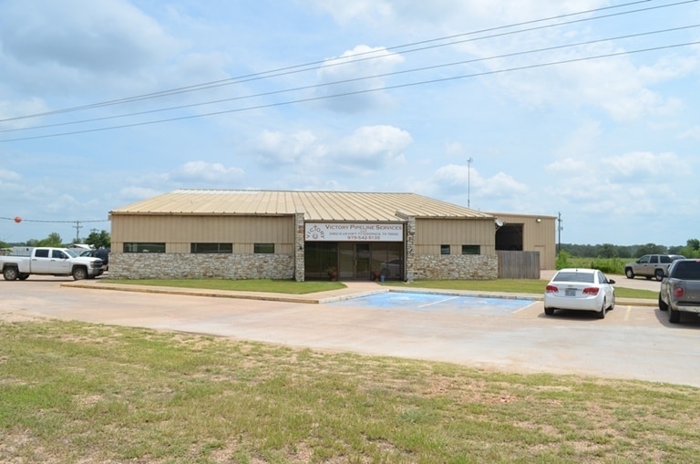 Primary Photo Of 3492 N US Highway 77, Giddings Warehouse For Lease