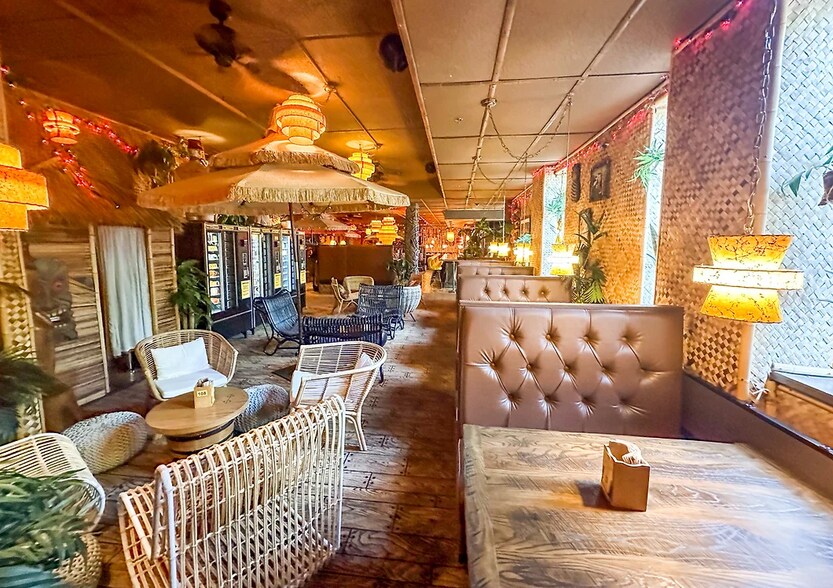 More Photos Of 1900 & 1924 Marshall St NE, Minneapolis Restaurant For Lease