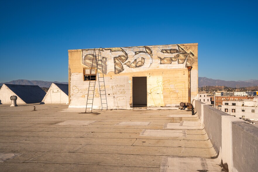 More Photos Of 800-810 Traction Ave, Los Angeles Office For Sale