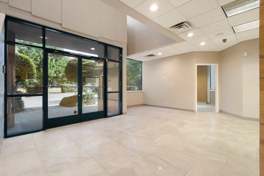 More Photos Of 500 W East Ave, Chico Office For Sale