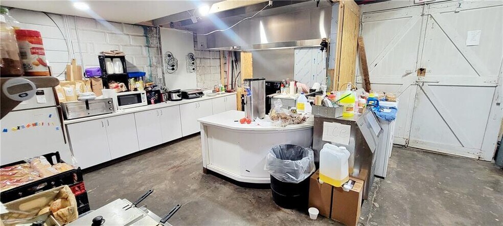 More Photos Of 86 3rd St, Moran Convenience Store For Sale