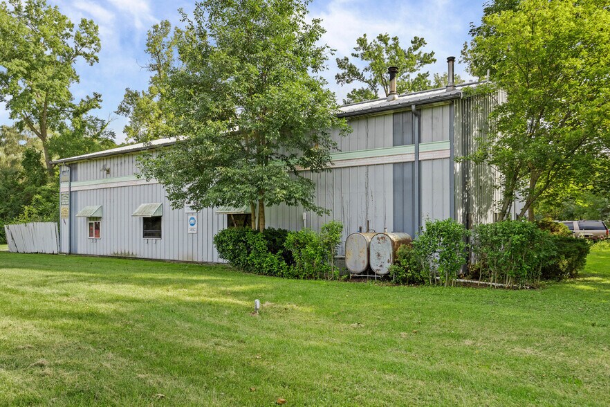 More Photos Of 688 Frey Rd, Macedon General Retail For Sale