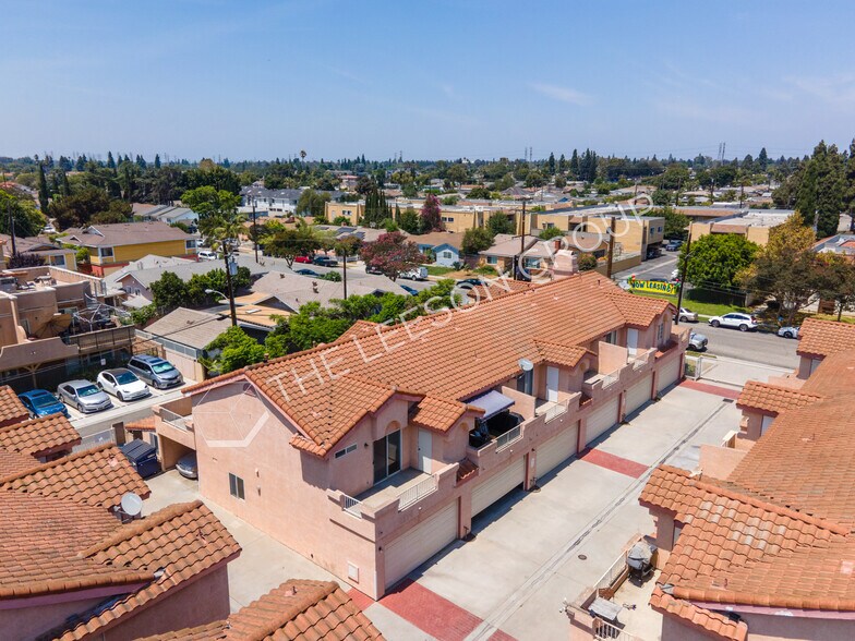 More Photos Of 11932 207th St, Lakewood Apartments For Sale