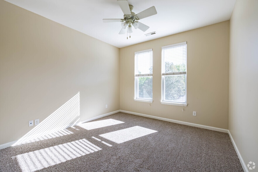 More Photos Of 110 S 2nd St, Loveland Apartments For Lease