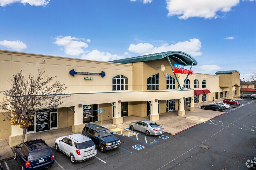Primary Photo Of 8569 Bond Rd, Elk Grove Health Club For Lease