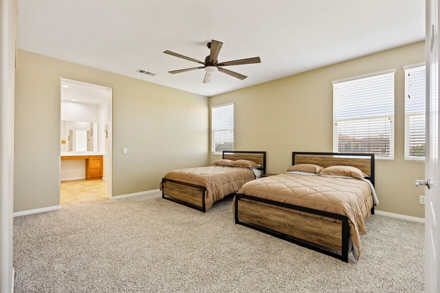 More Photos Of 4375 W Avenue M11, Lancaster Rehabilitation Center For Sale