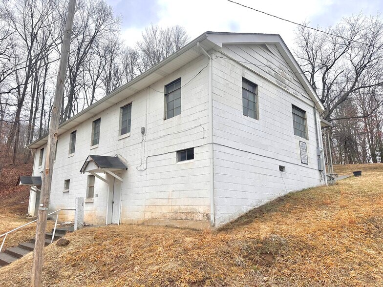 More Photos Of 105 Smith St, Beckley Religious Facility For Sale