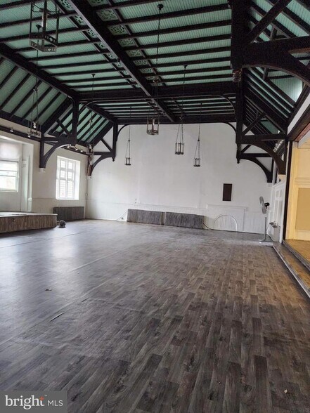 More Photos Of 5507 Germantown Ave, Philadelphia Religious Facility For Sale