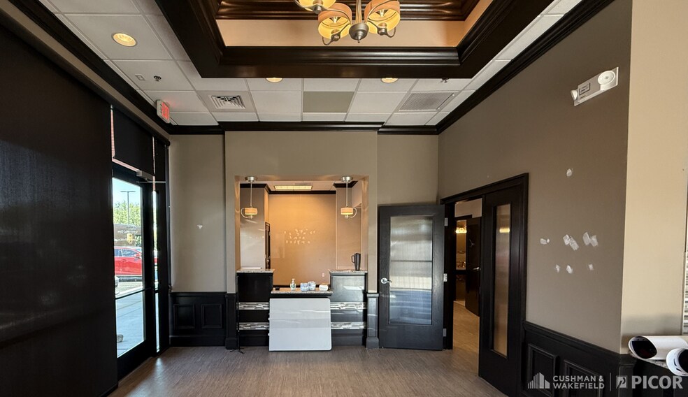 More Photos Of 9160 S Houghton Rd, Tucson Freestanding For Lease