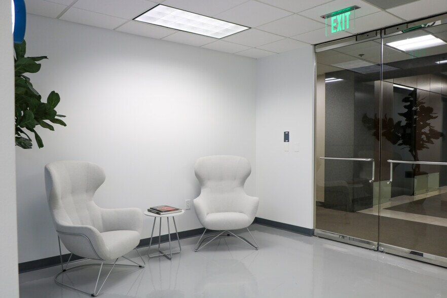 More Photos Of 10000 N Central Expy, Dallas Office Residential For Lease