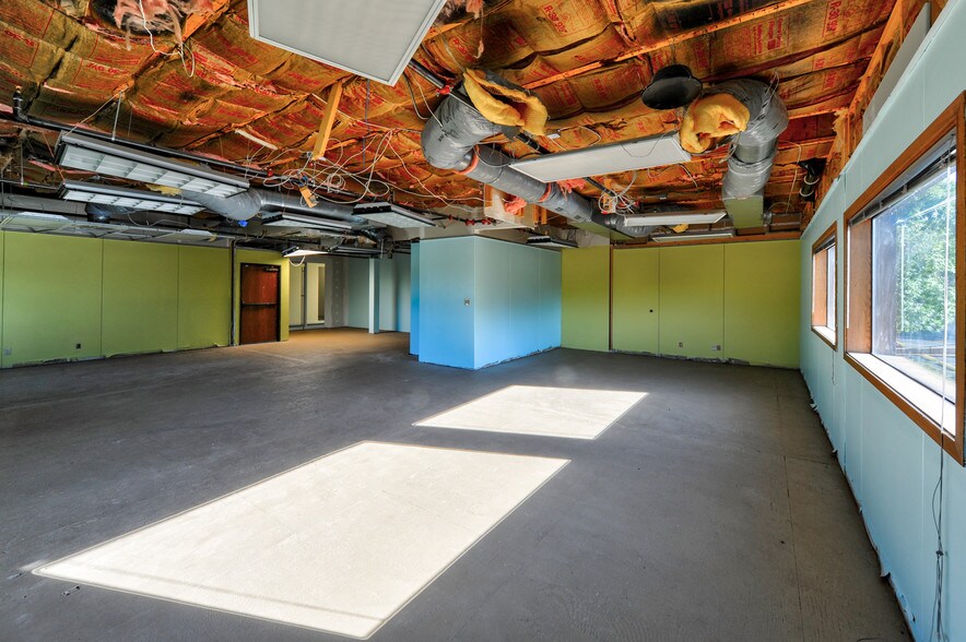 More Photos Of 1259 Lake Plaza Dr, Colorado Springs Medical For Lease