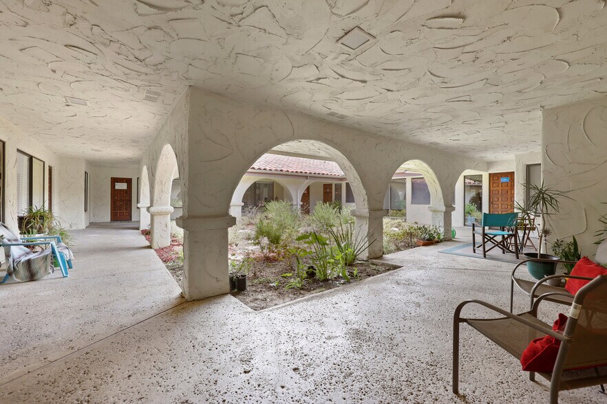 More Photos Of 970 Petit Ave, Ventura Medical For Lease