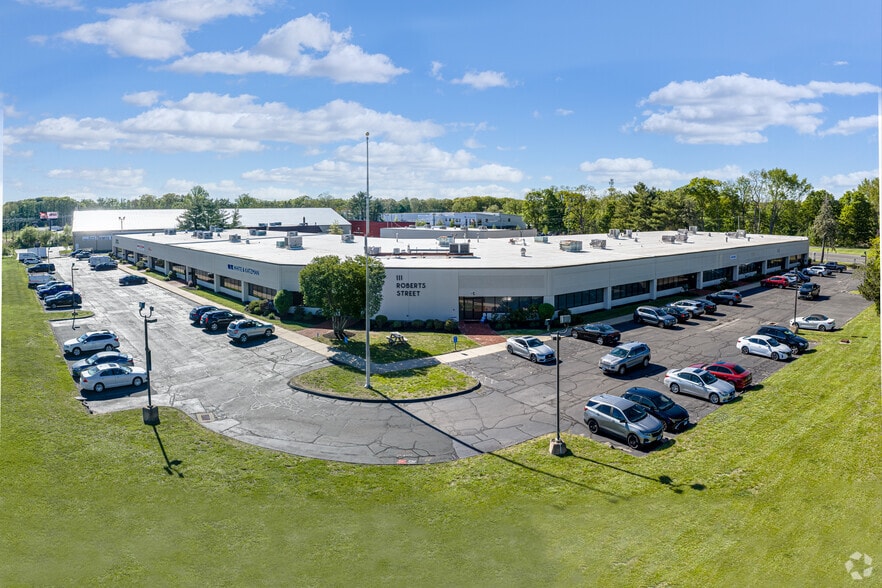 More Photos Of 111-121 Roberts St, East Hartford Business Park For Lease