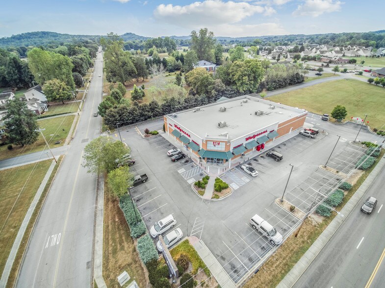 More Photos Of 805 W Madison Ave, Athens Drugstore For Sale