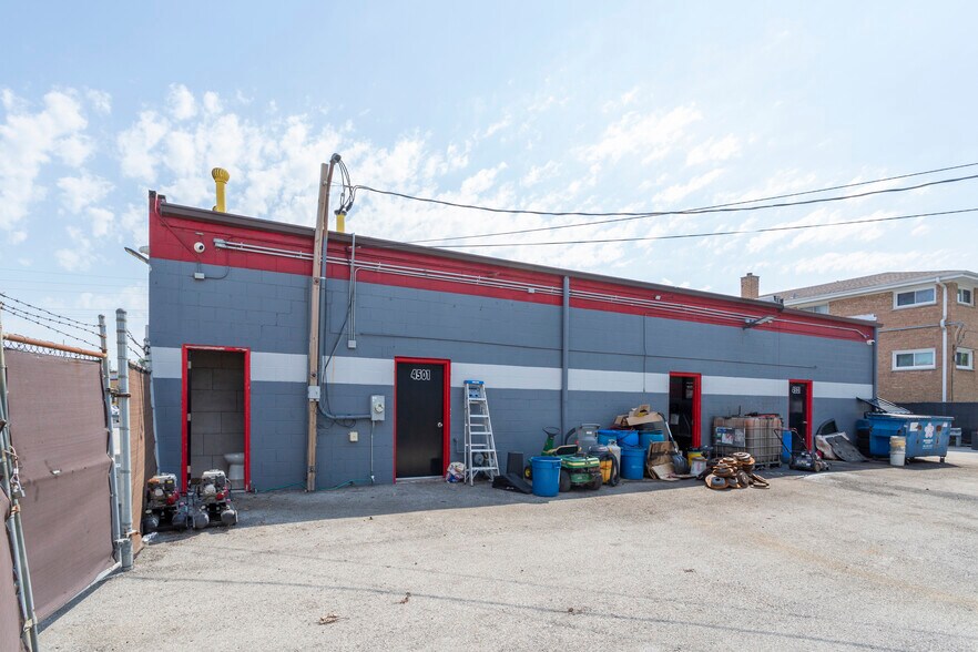 More Photos Of 4501 Butterfield Rd, Bellwood Auto Repair For Sale