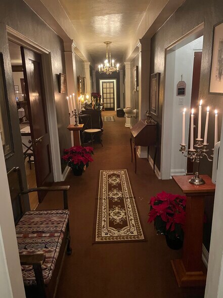 More Photos Of 2245 Head Ln, Helena Hotel For Sale