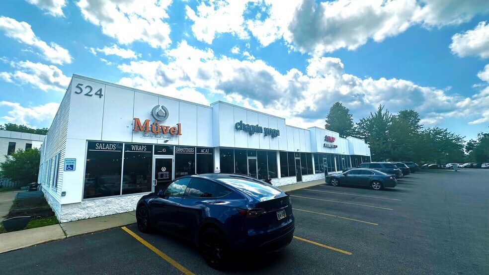 More Photos Of 524 E Washington St, Chagrin Falls Restaurant For Sale