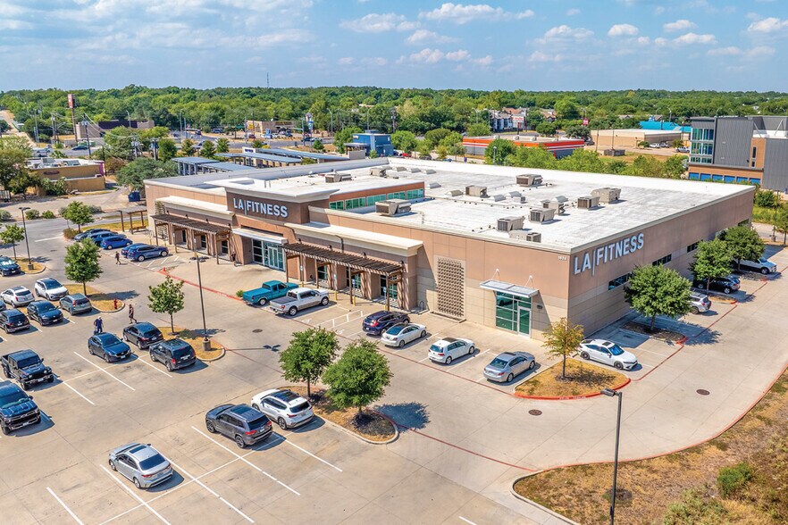 More Photos Of 1824 W Slaughter Ln, Austin Health Club For Sale