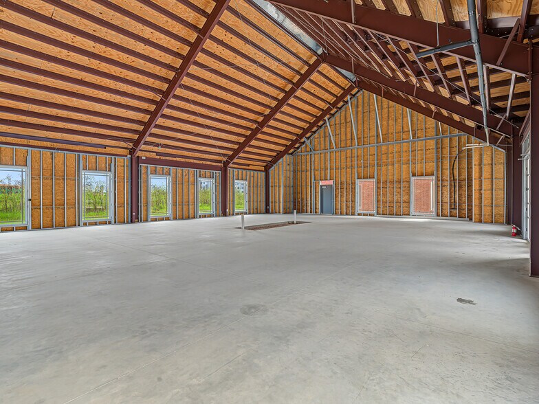 More Photos Of 7103 S Peek Rd, Richmond Medical For Sale