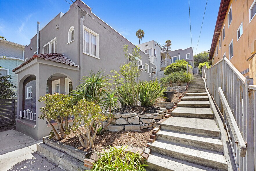 More Photos Of 832 Hyperion Ave, Los Angeles Apartments For Sale