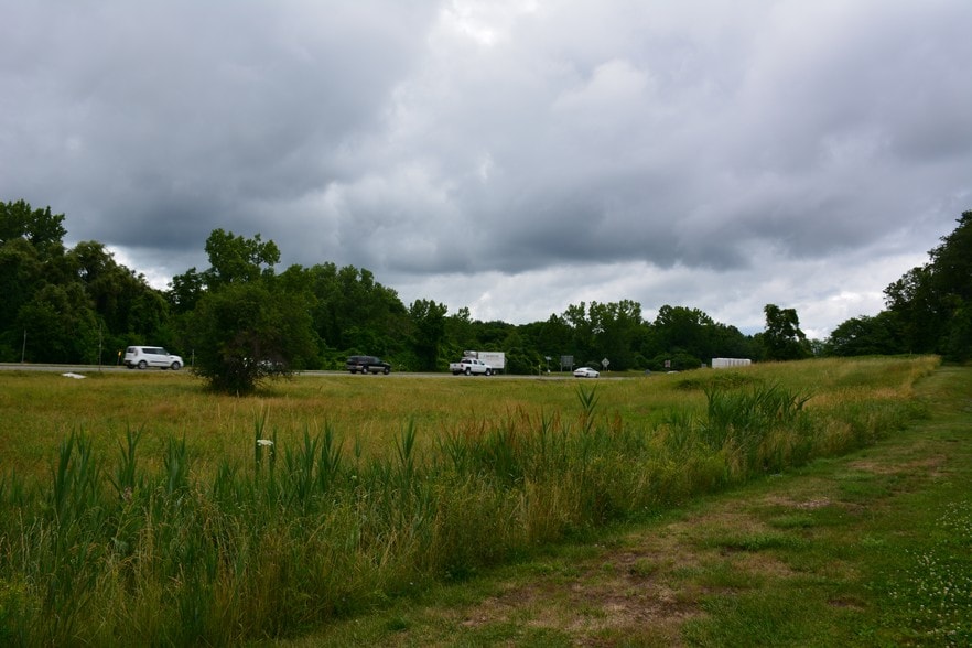 More Photos Of 8 Scobie Dr, Newburgh Land For Sale