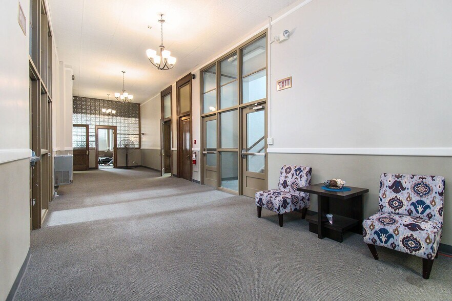 More Photos Of 485 SW Capital Ave, Battle Creek Specialty For Sale