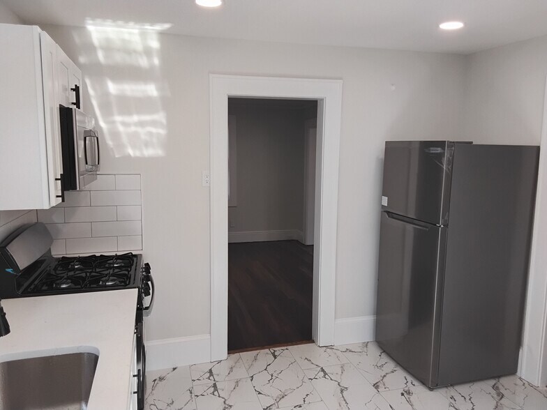 More Photos Of 152 Mountain Ave, Springfield Office For Lease