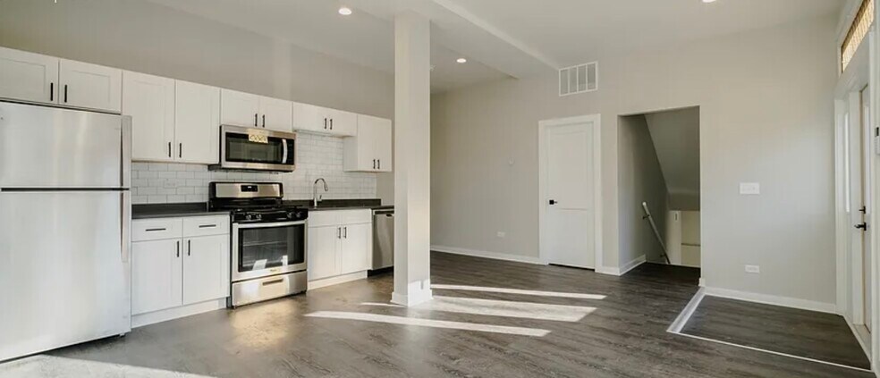 More Photos Of 2325 S California Ave, Chicago Apartments For Sale