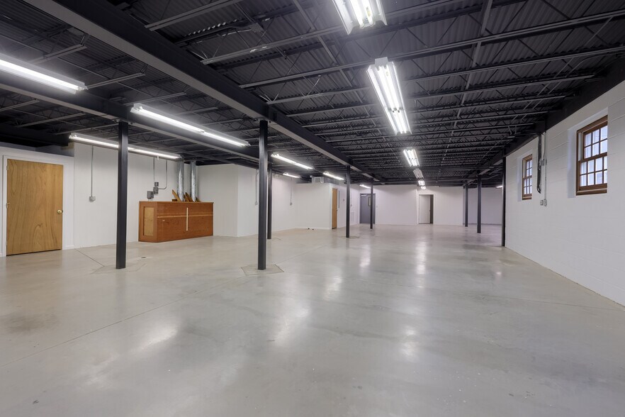 More Photos Of 9 Marietta Ave, Mount Joy Loft Creative Space For Lease