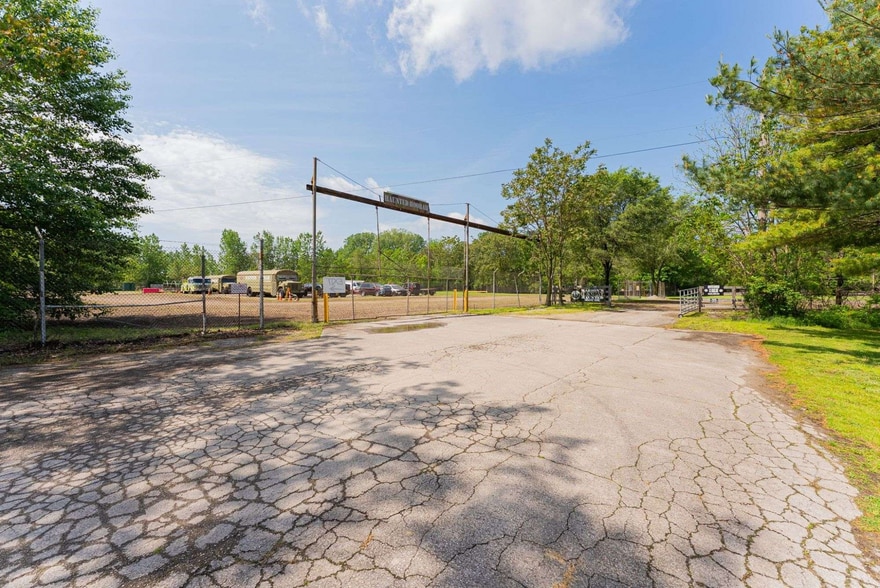 More Photos Of 311 Rose Ave, Marion Warehouse For Sale