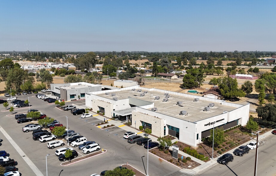 Primary Photo Of 604 N Magnolia Ave, Clovis Medical For Lease
