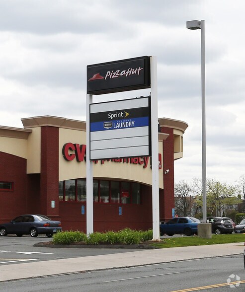 More Photos Of 682-700 Wethersfield Ave, Hartford Freestanding For Lease