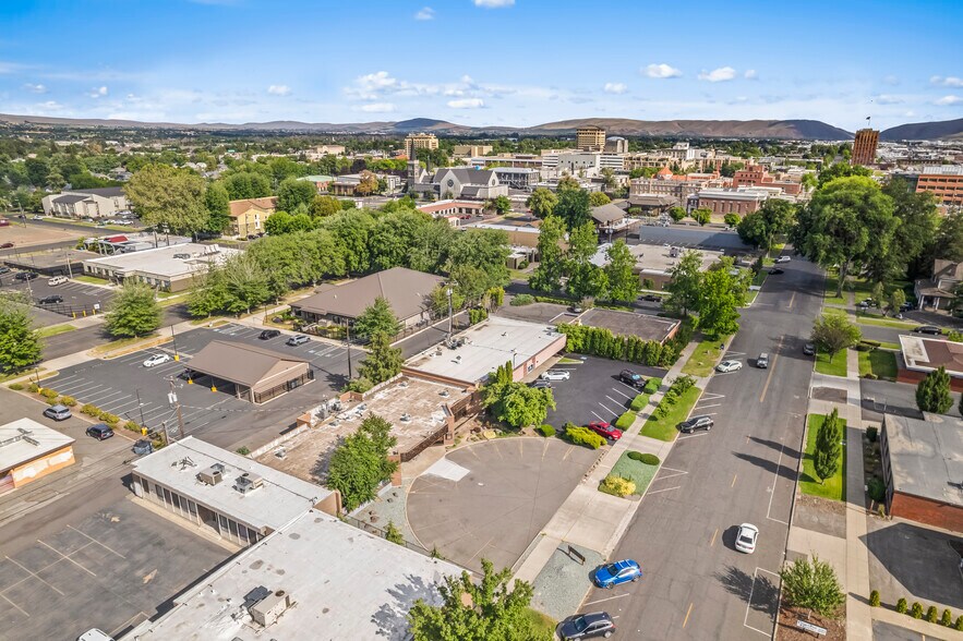 More Photos Of 411-413 N 2nd St, Yakima Office For Sale