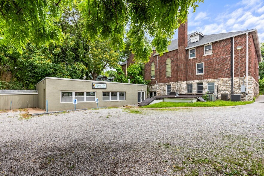 More Photos Of 1517 McCausland Ave, Saint Louis Specialty For Sale