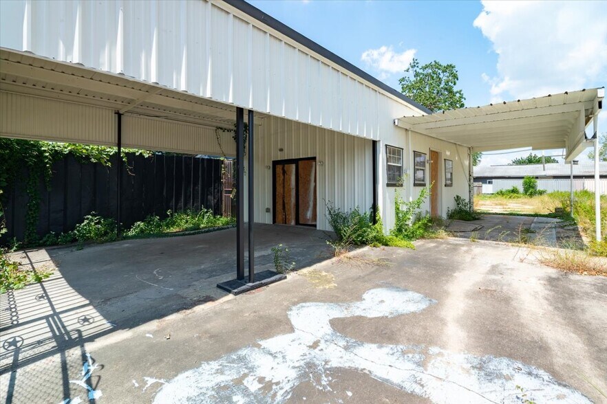 More Photos Of 741 McDaniel St, Houston Land For Sale