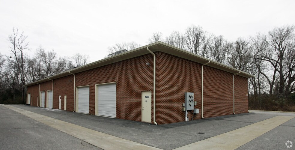 More Photos Of 624 Innovation Dr, Chesapeake Flex For Lease