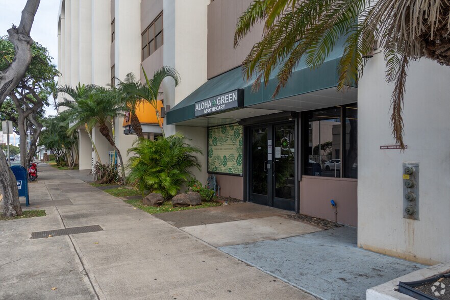 More Photos Of 1314 S king St, Honolulu Medical For Lease
