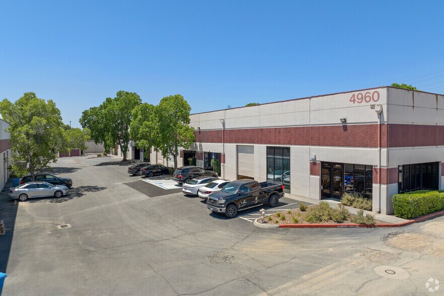 More Photos Of 4970 Allison Pky, Vacaville Warehouse For Lease