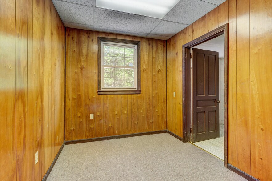 More Photos Of 122 NC Highway 700, Eden Auto Dealership For Sale