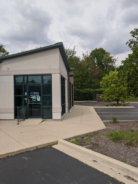 More Photos Of 3S517 Winfield Rd, Warrenville Medical For Lease